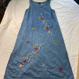 Agapo vintage Embroidered Denim Dress‎ with Floral and Butterfly Design Large